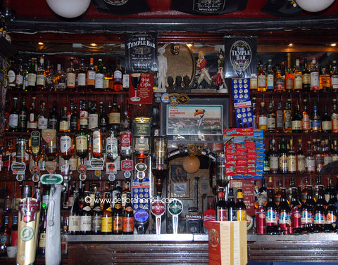 Ireland, Temple Bar Bar, 16x20 print
